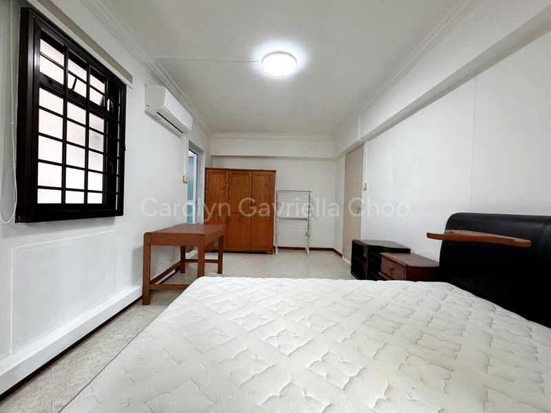 5 Room (5I) HDB for Sale in  300 Canberra Road - Image 8
